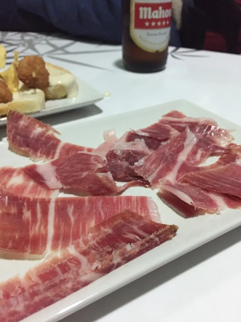 jose aalb Gp_Bar El MM_Burguillos_review