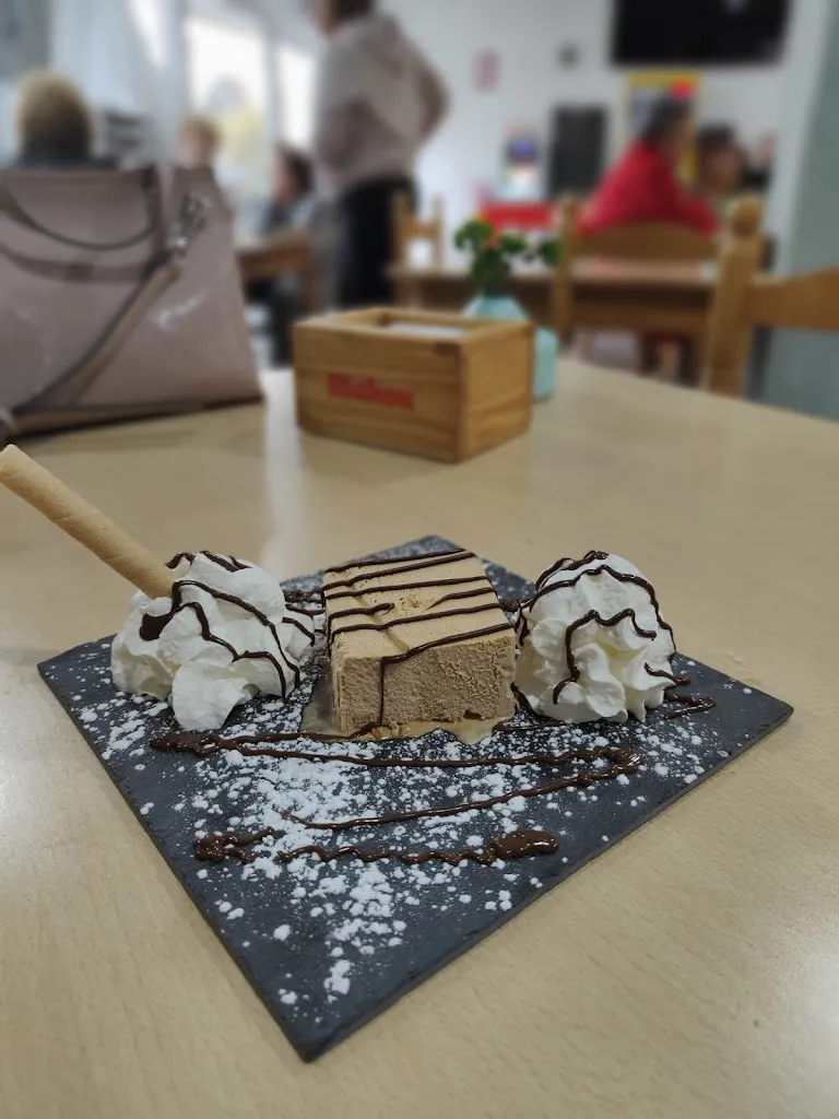 Antonio Torres Ortega_Bar La esencia de la alpujarra_Canjáyar_review