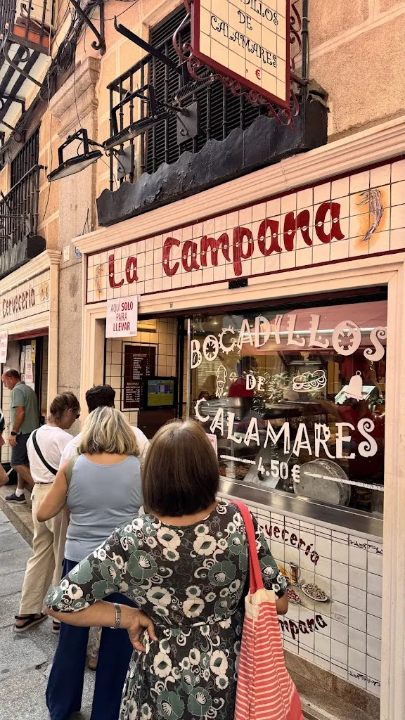 Moataz Baraka_Bar La Campana_Campana La_review