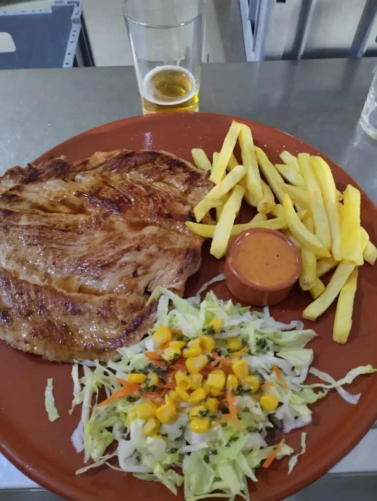 Bar la taurina_Cañada Rosal_slider_image_1