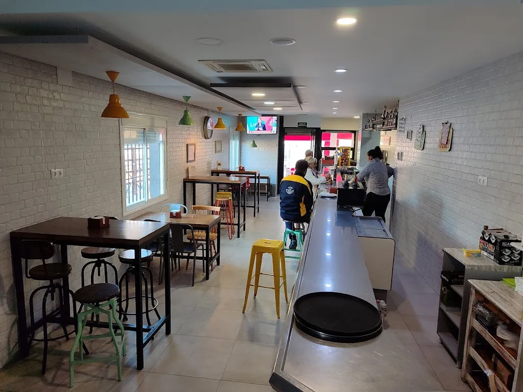 Bar la taurina_Cañada Rosal_slider_image_2