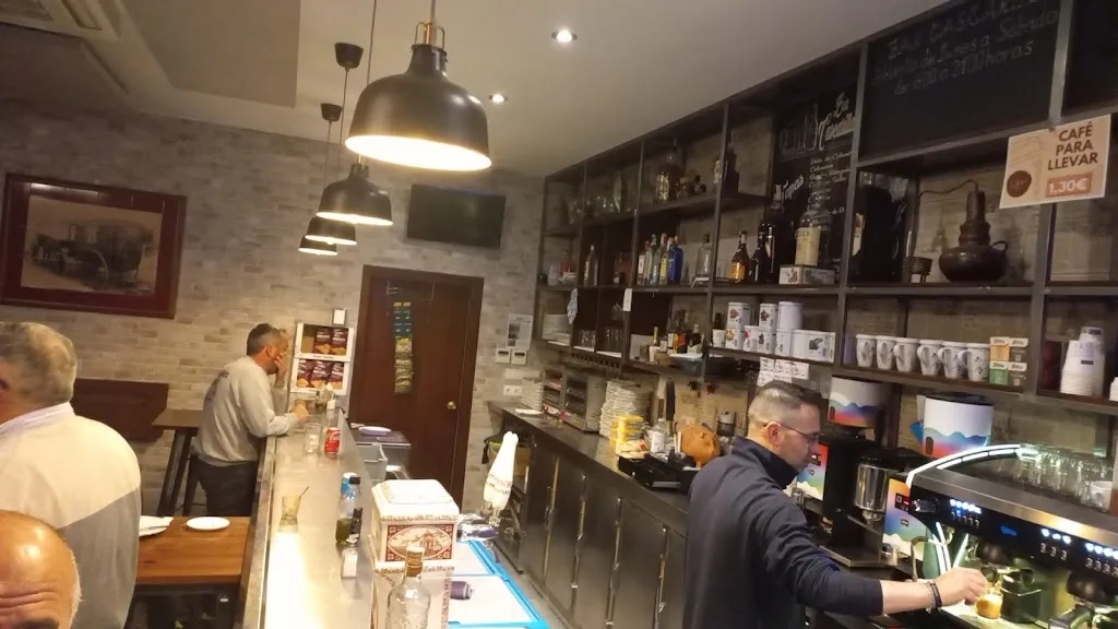 Juan fernandez menndez_Bar Cascarilla_Cañada Rosal_review