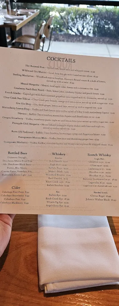 Menu_Roots Restaurant & Bar_Camas_image_3