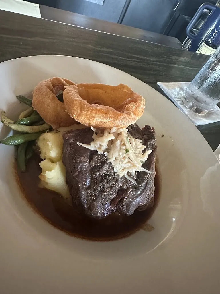 Roots Restaurant & Bar_Camas_slider_image_3