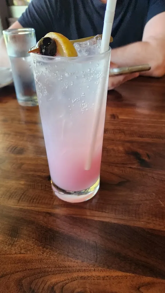 Corleen Oingerang_Hickory Restaurant + Bar_Camas_review