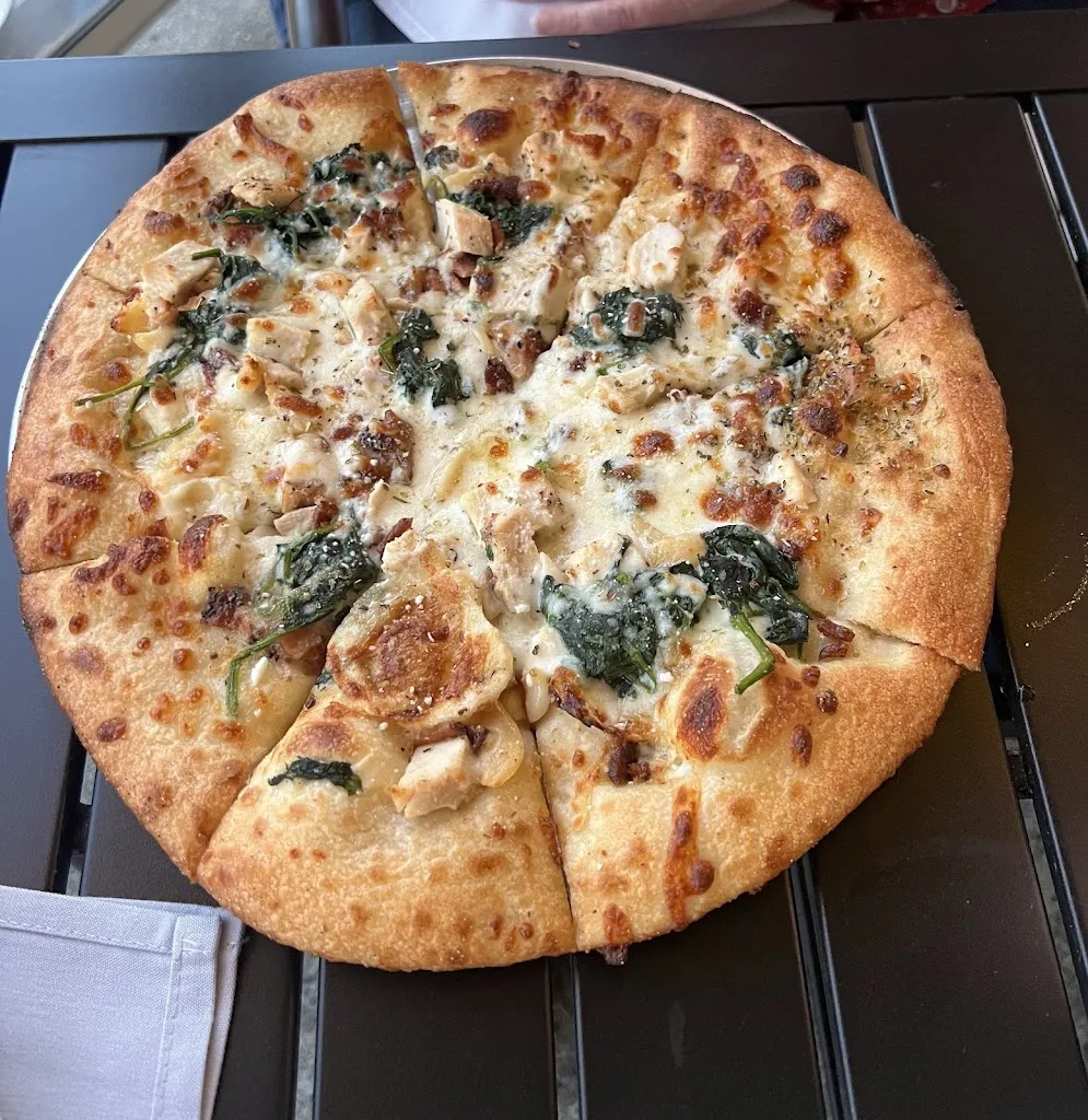 Hickory Restaurant + Bar_Camas_slider_image_3