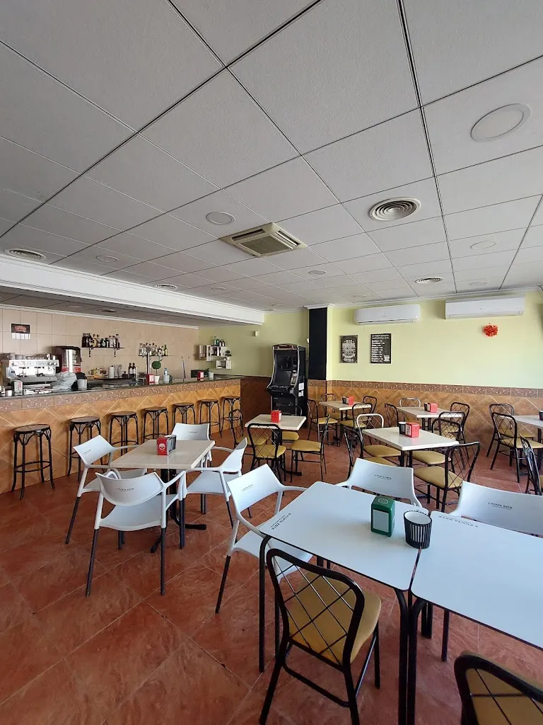 Café Bar La Cima_Benahadux_slider_image_3