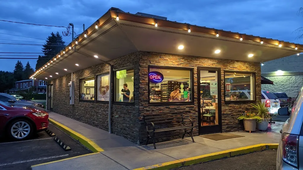 K&M Drive-In restaurant in Camas