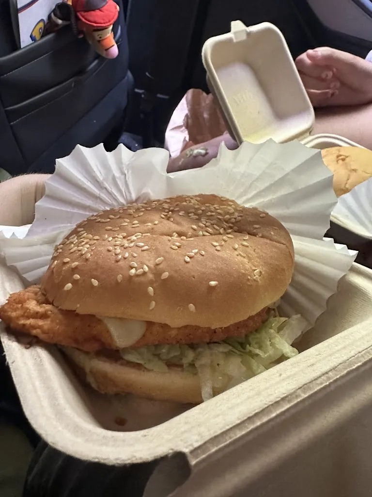 Luca Catoline_Top Burger Drive In_Camas_review