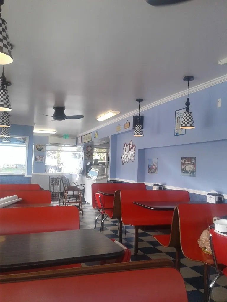 Top Burger Drive In_Camas_slider_image_1