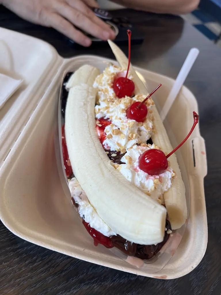 Top Burger Drive In_Camas_slider_image_2