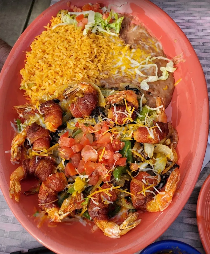 Lien Vu_Los Potrillos Mexican Restaurant & Bar_Camas_review