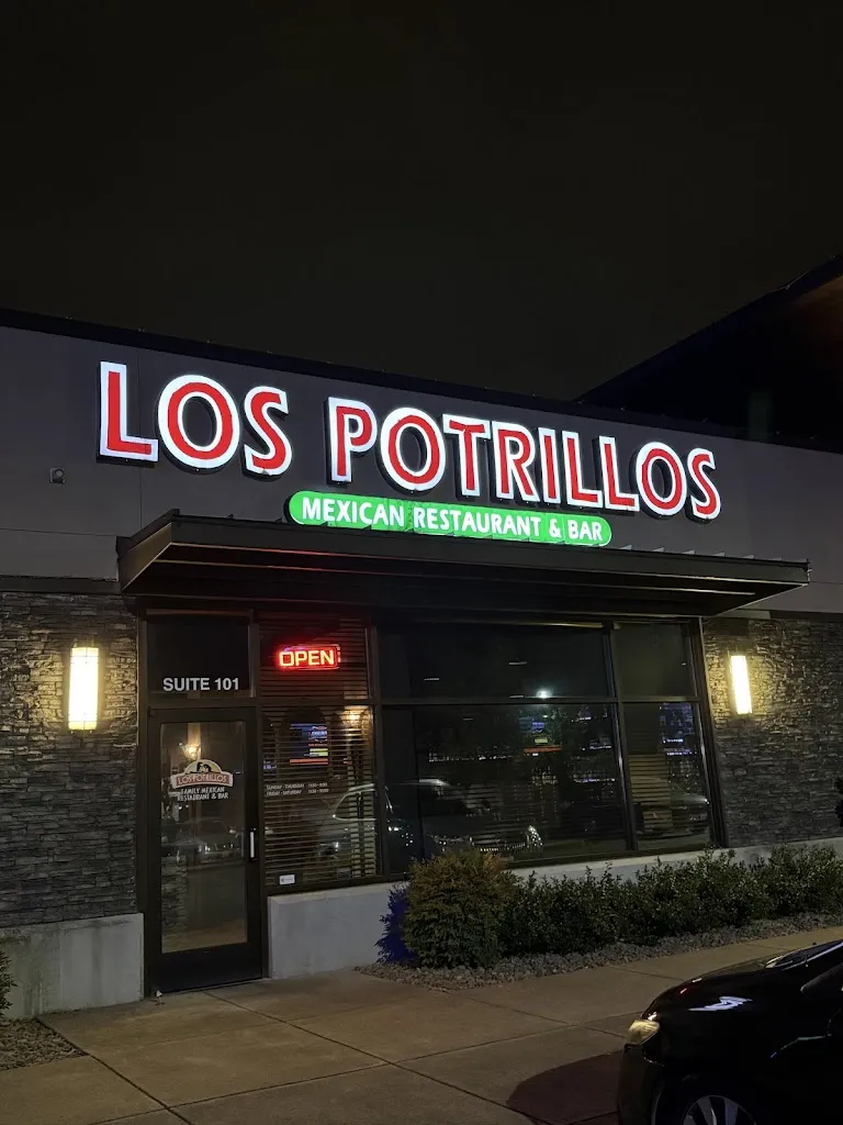 Los Potrillos Mexican Restaurant & Bar restaurant in Camas