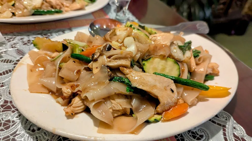 Keri Sprenger_Camas Thai Cuisine_Camas_review