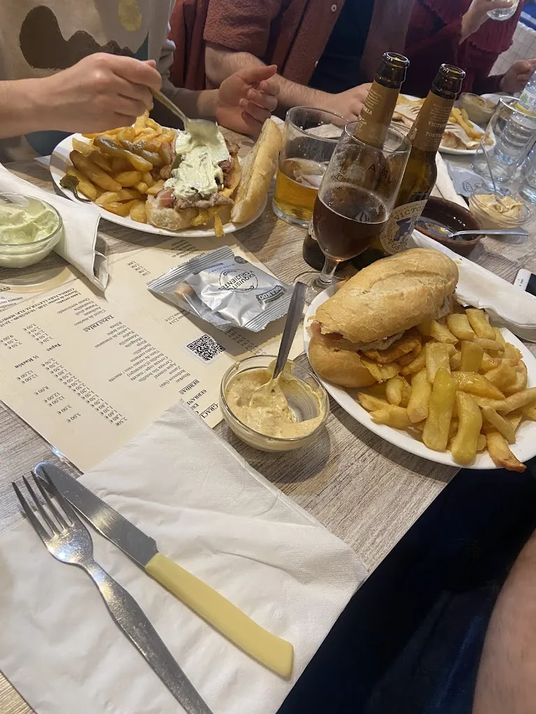 Alba Castillo Centeno_Casa Quini_Camas_recensione