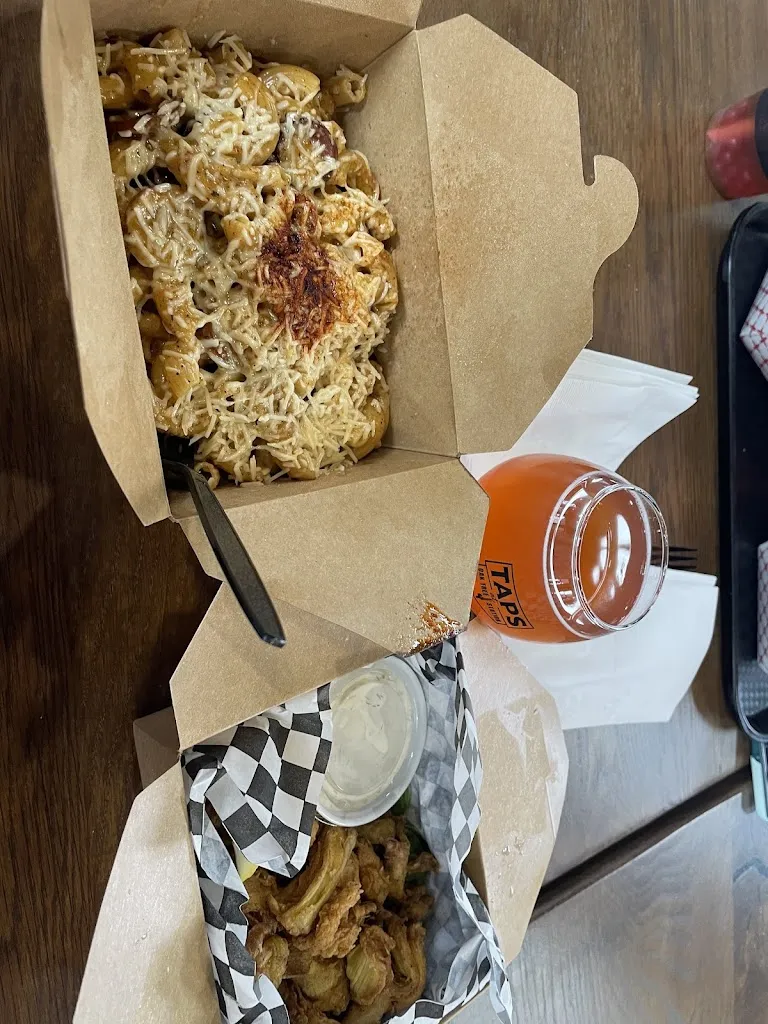 Wren Crapser_Le Bistro Montage Ala Cart_Camas_review