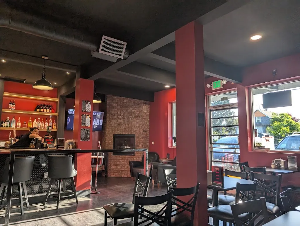 Casie Warkentin_Detroit Pizza - Camas At Crown Park_Camas_review
