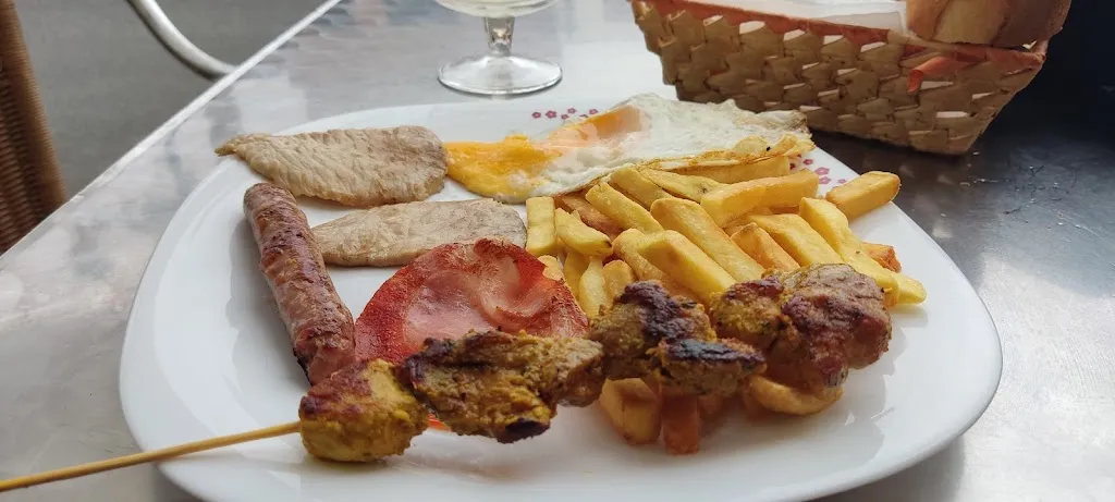 Manuel Moya Muñoz _Cafe Bar Mogambo_Benahadux_recensione