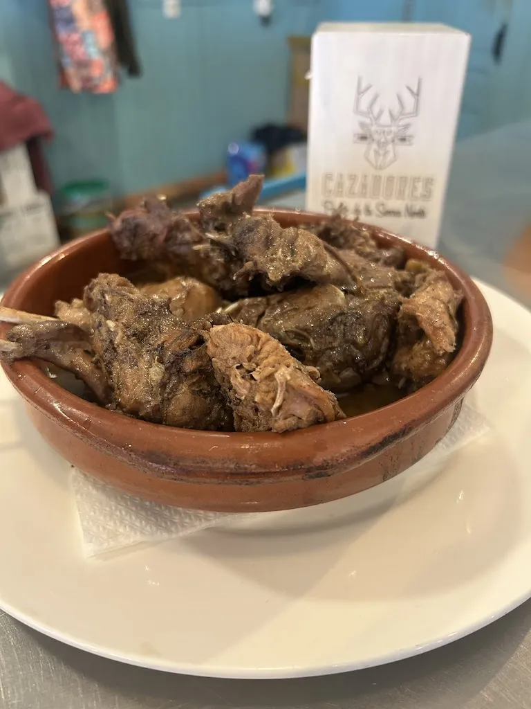 Restaurante cazadores_Cantillana_slider_image_1