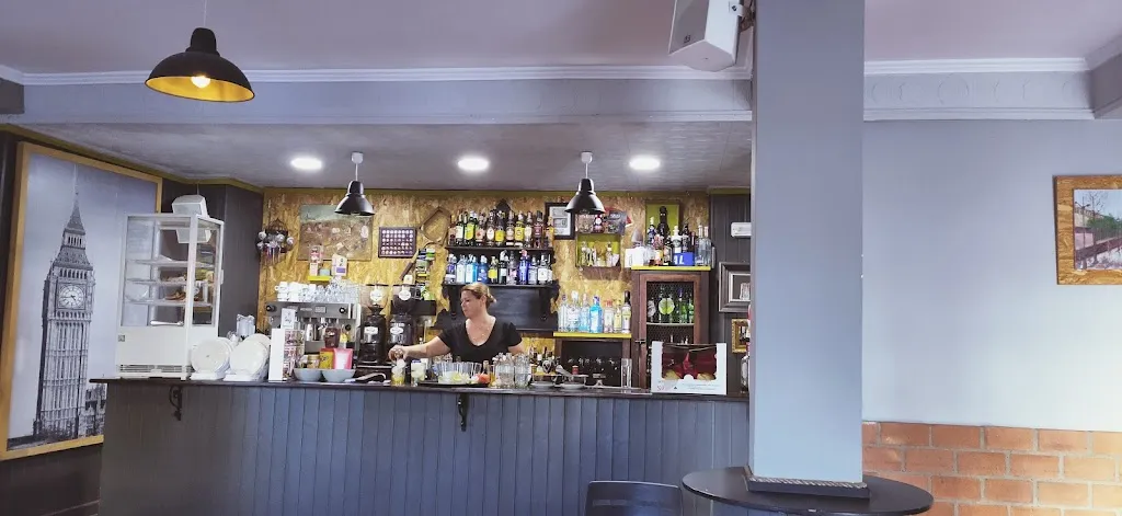 Cafetería La Que Se Avecina restaurant in Cantillana