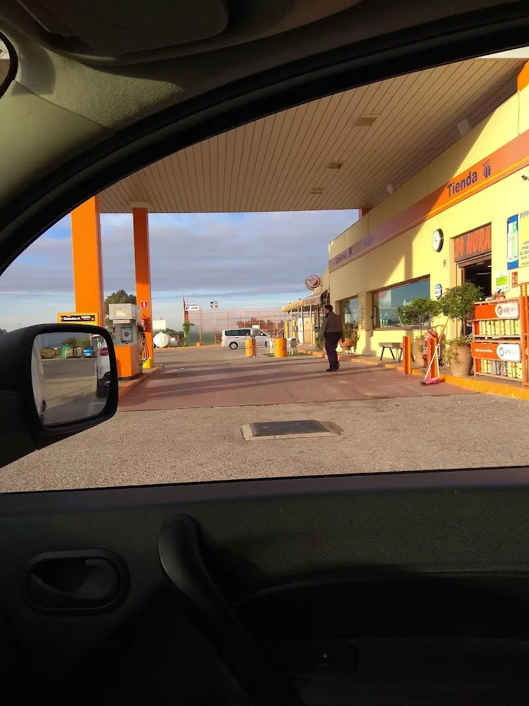 Área de Servicio La Estación_Cantillana_slider_image_3