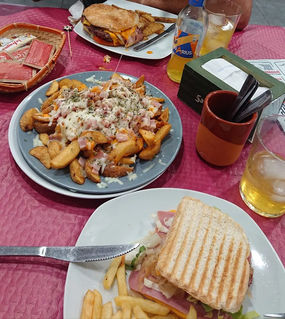 Oslaguna_Restaurante El Túnel Repostería Cano & Pérez_Casariche_review