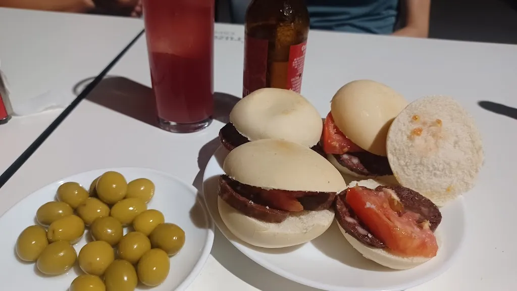 santiago estepa giraldez_Bar la Liebre_Casariche_avis