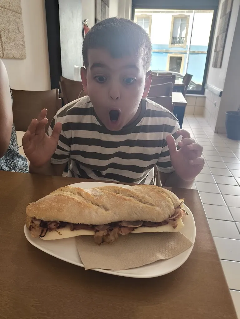 Alberto NIETO MATEOS_Bar Amadeus_Carnota_review