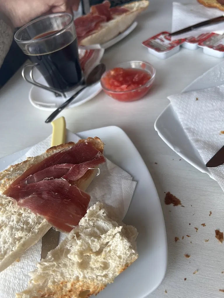 Lara K._Cafe Bar Mancilla_Castilblanco de los Arroyos_review