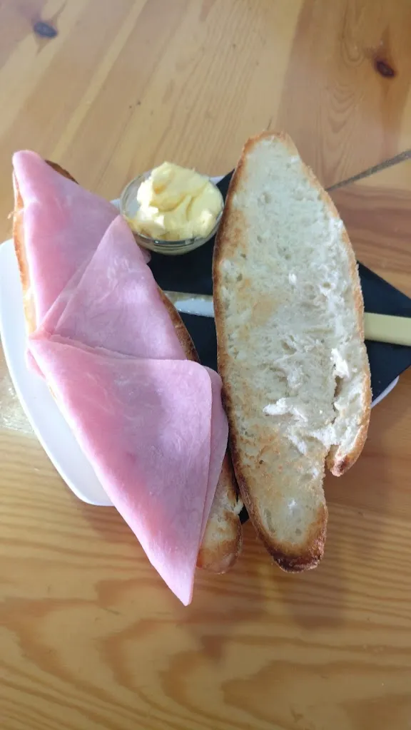 Manuel J_Cafe Bar Mancilla_Castilblanco de los Arroyos_review