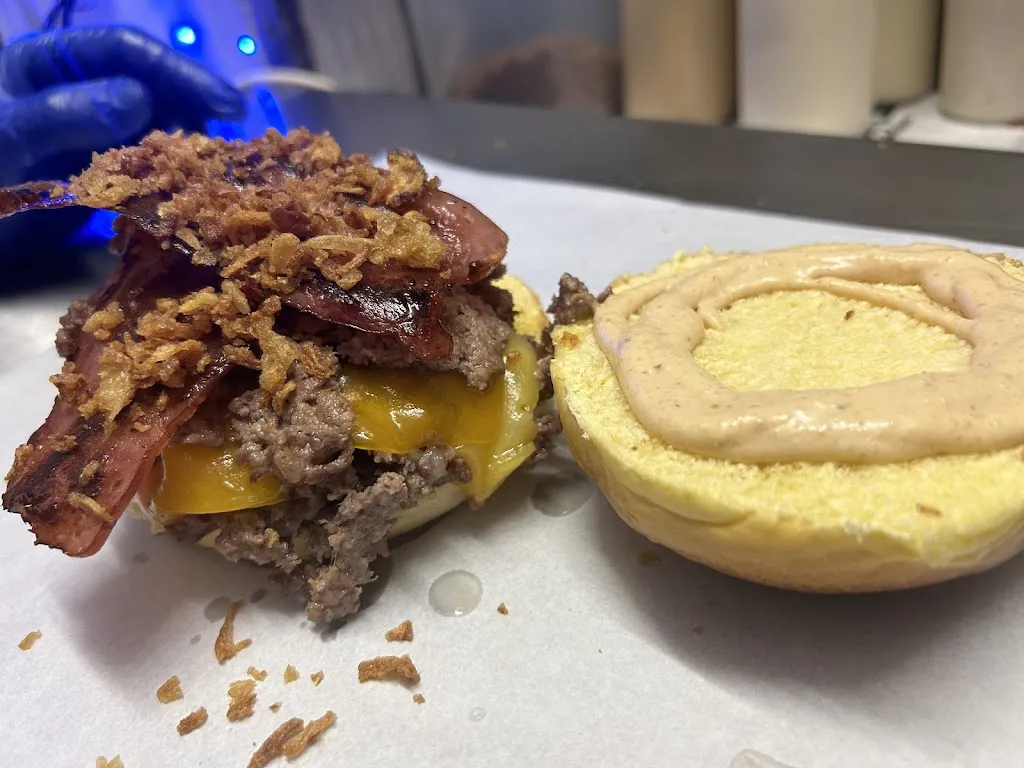 Menu_UTE burger Delimeat_Castilblanco de los Arroyos_image_3