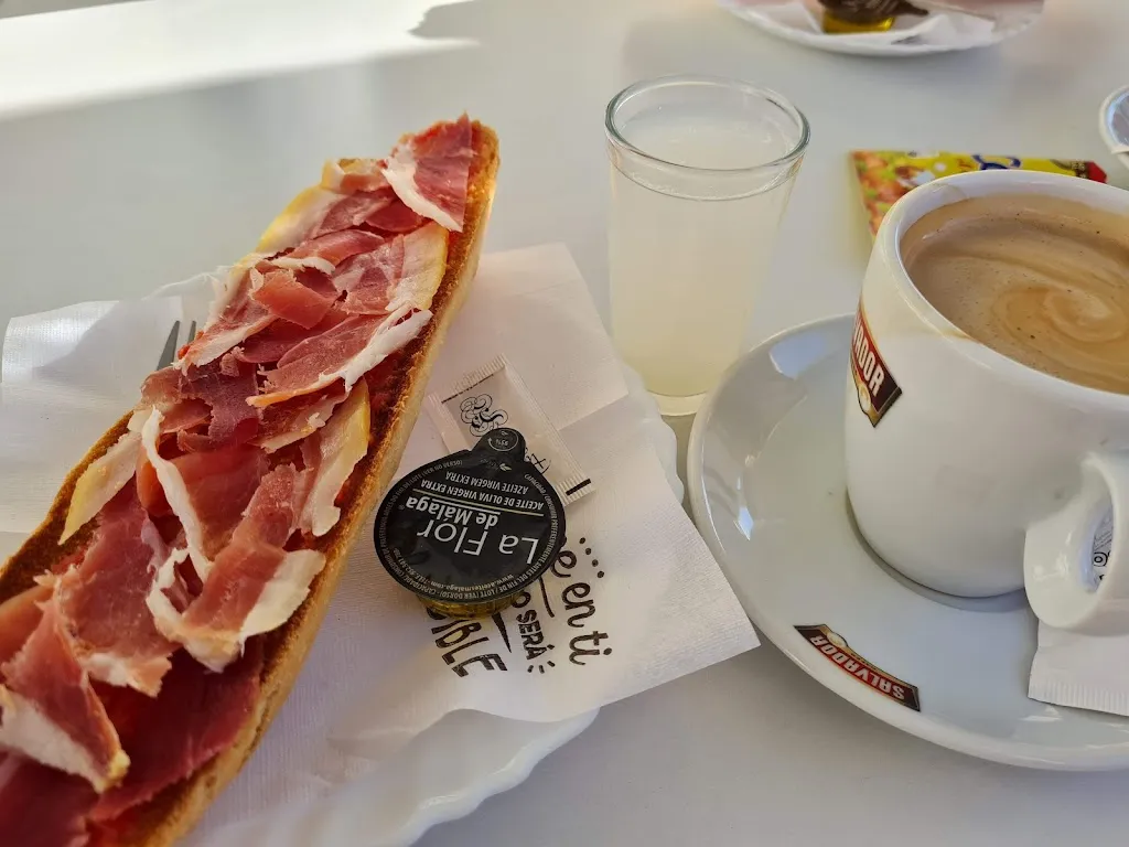 JuanMa Gomez_Bar Juanito_Benahadux_recensione