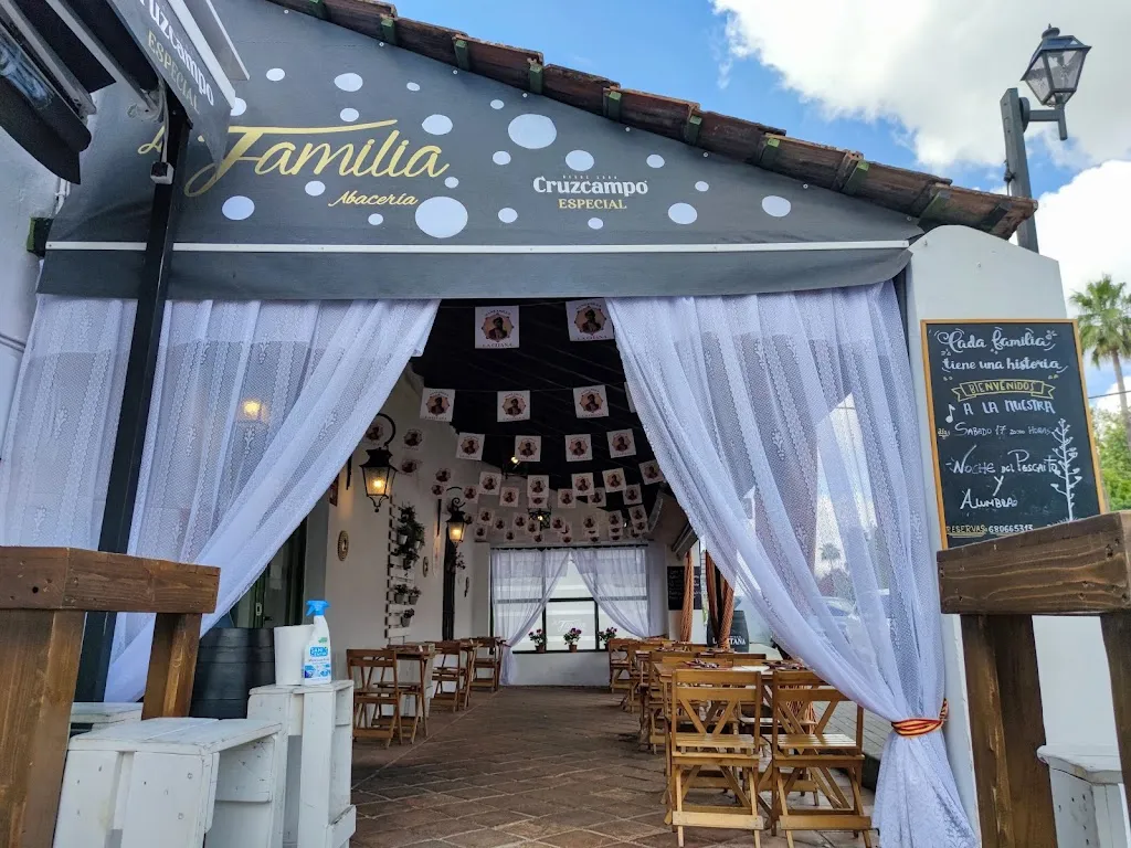 Bar Abacería La Familia_Castilleja de Guzmán_slider_image_1