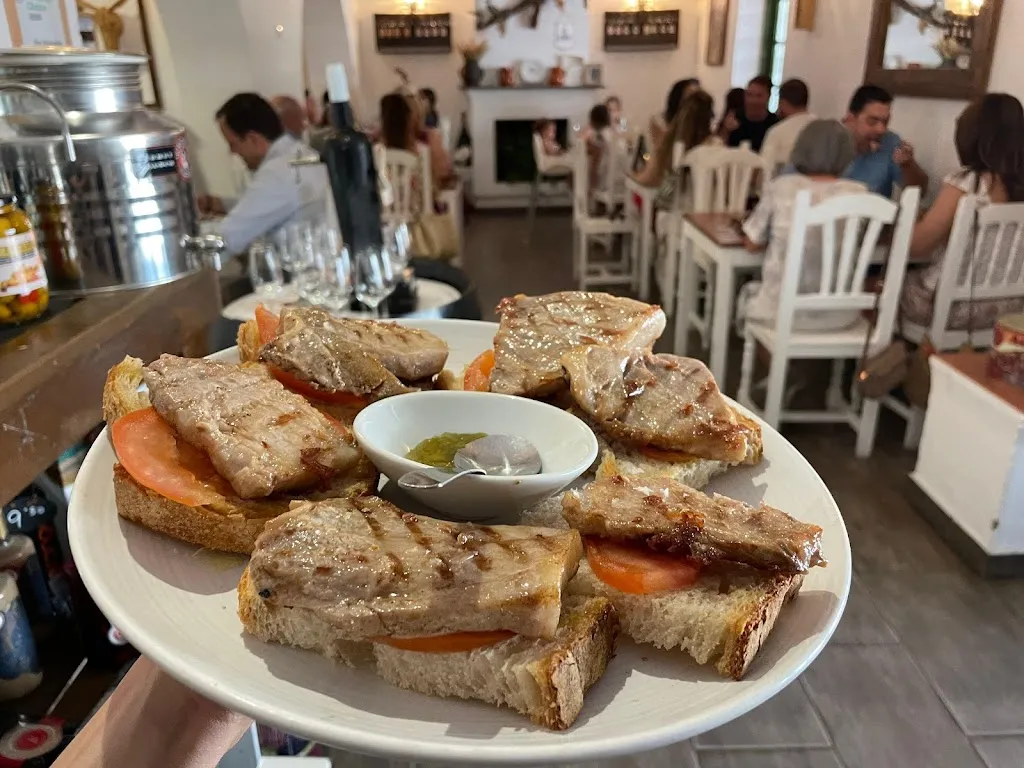 Bar Abacería La Familia_Castilleja de Guzmán_slider_image_3