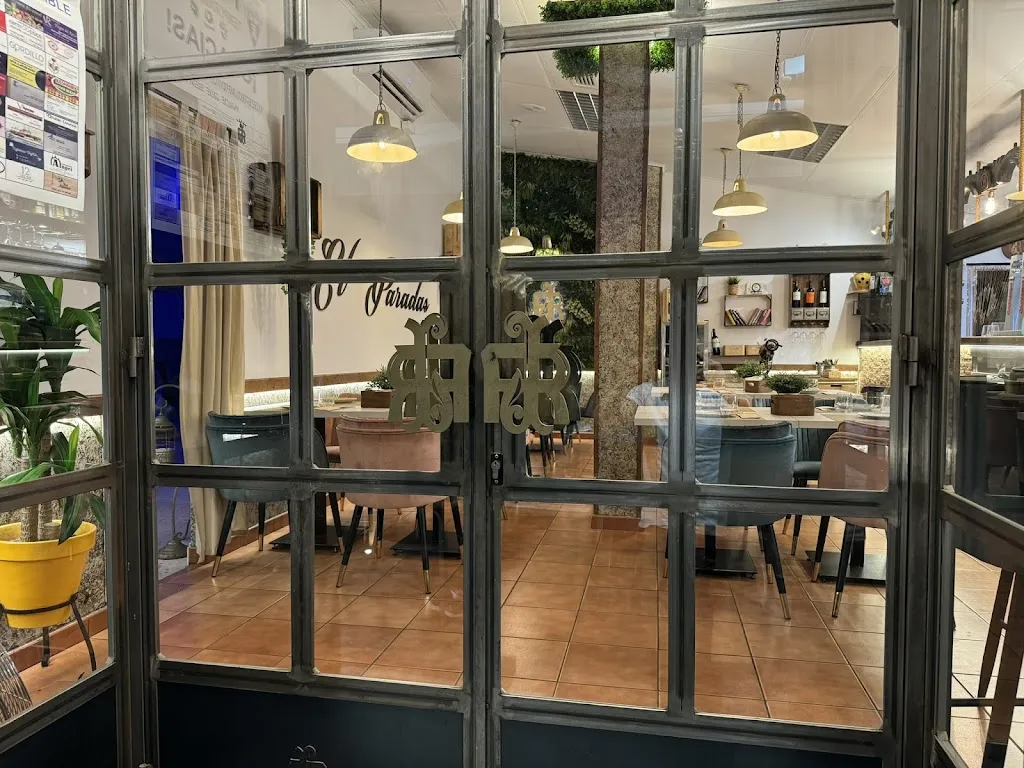 Bar restaurante El Paradas restaurant in Castilleja de Guzmán