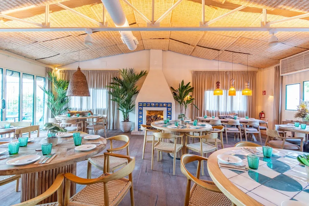 Hermanos Guadalupe Tapas y Brasas restaurant in Castilleja de Guzmán