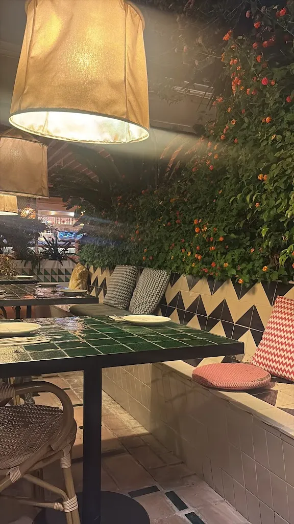 Hermanos Guadalupe Tapas y Brasas_Castilleja de Guzmán_slider_image_3