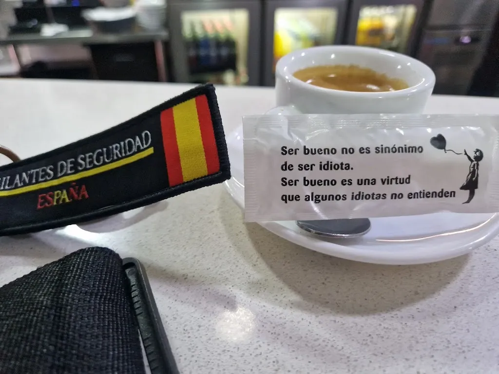 Antonio García_Cafetería Jamoneria Donde Siempre_Benahadux_avis