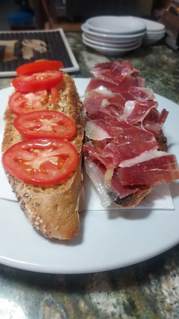 Menu_Lusitania Tapas – Restaurante & Cervecería en Castilleja de la Cuesta_Castilleja de Guzmán_image_5