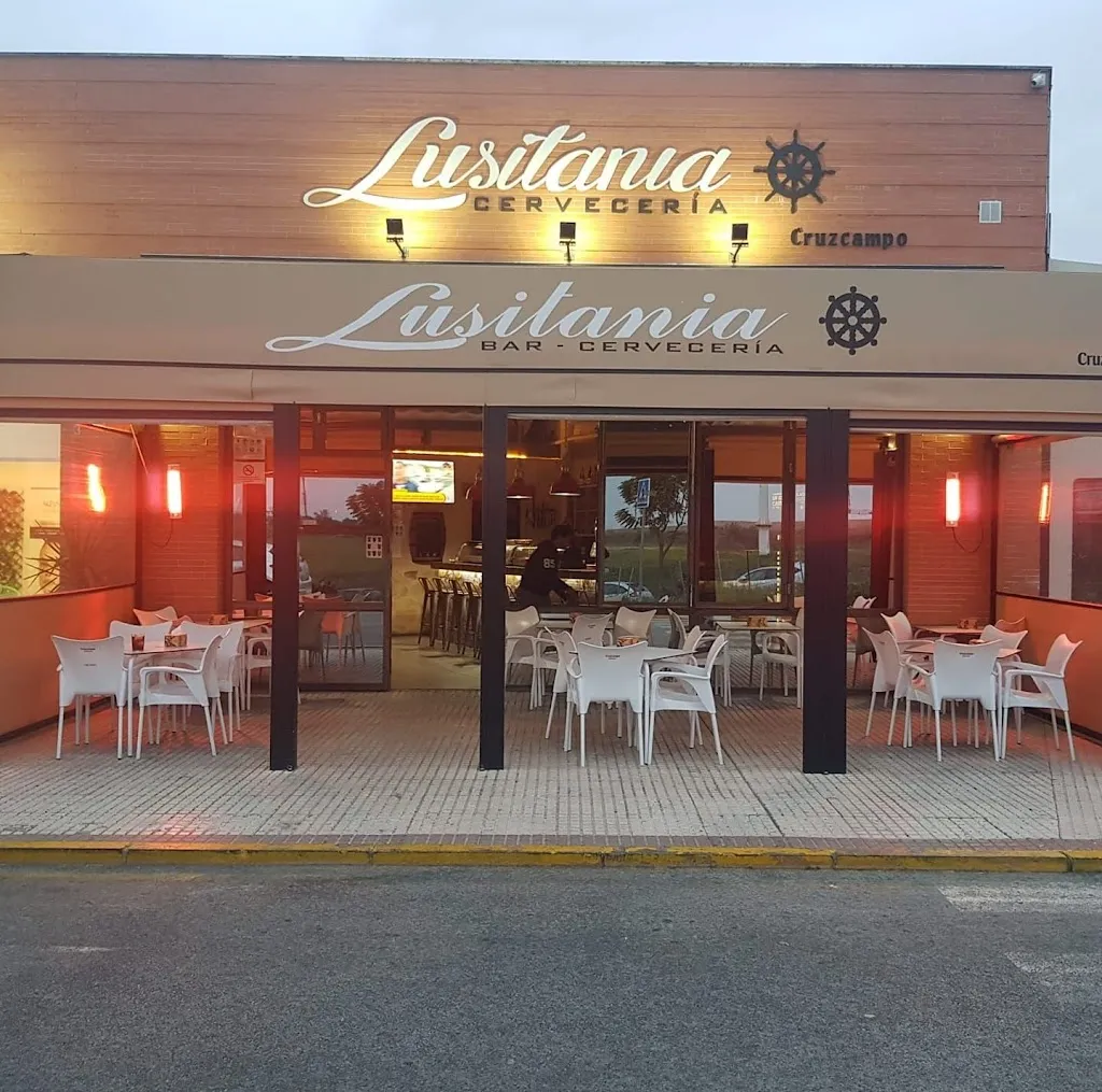 Lusitania Tapas – Restaurante & Cervecería en Castilleja de la Cuesta restaurant in Castilleja de Guzmán