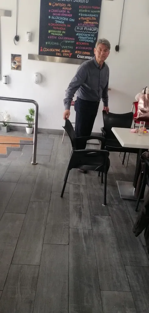 Jorge Rguez_Bar restaurante Terraza Joselito_Castilleja de Guzmán_review