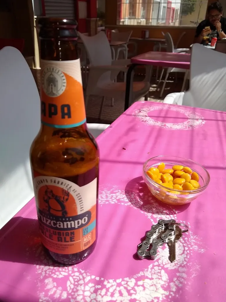 Cafetería Dunchuelas restaurant in Castilleja de Guzmán