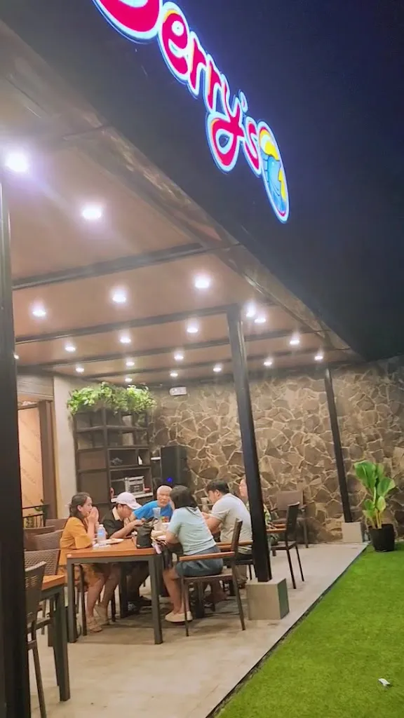 Gerry's Carmona _Carmona_slider_image_2