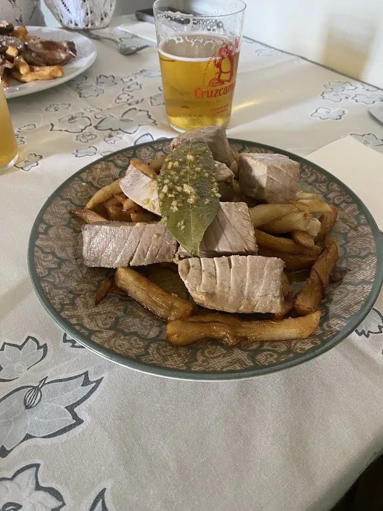 Stephen Molloy_Mingalario_Carmona_review