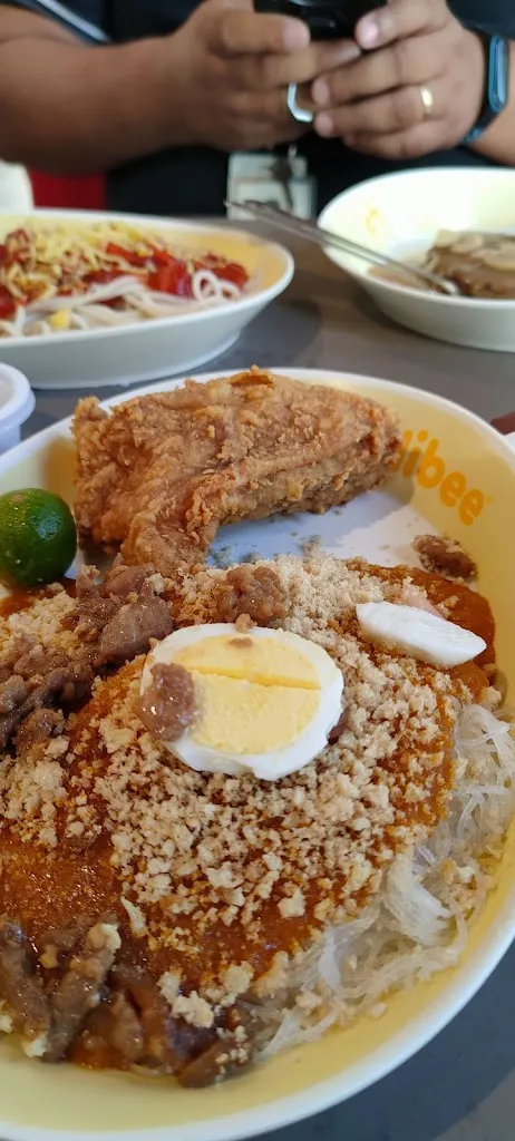 Menu_Jollibee - Paseo de Carmona_Carmona_image_6