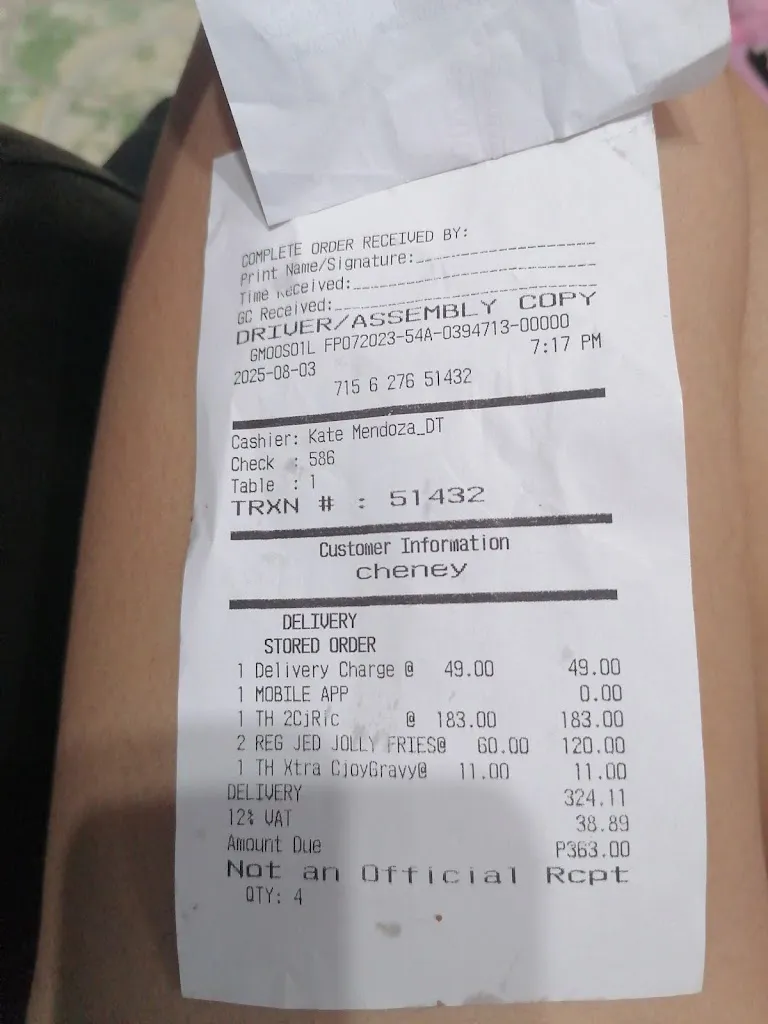 chen jimenez_Jollibee - Paseo de Carmona_Carmona_review