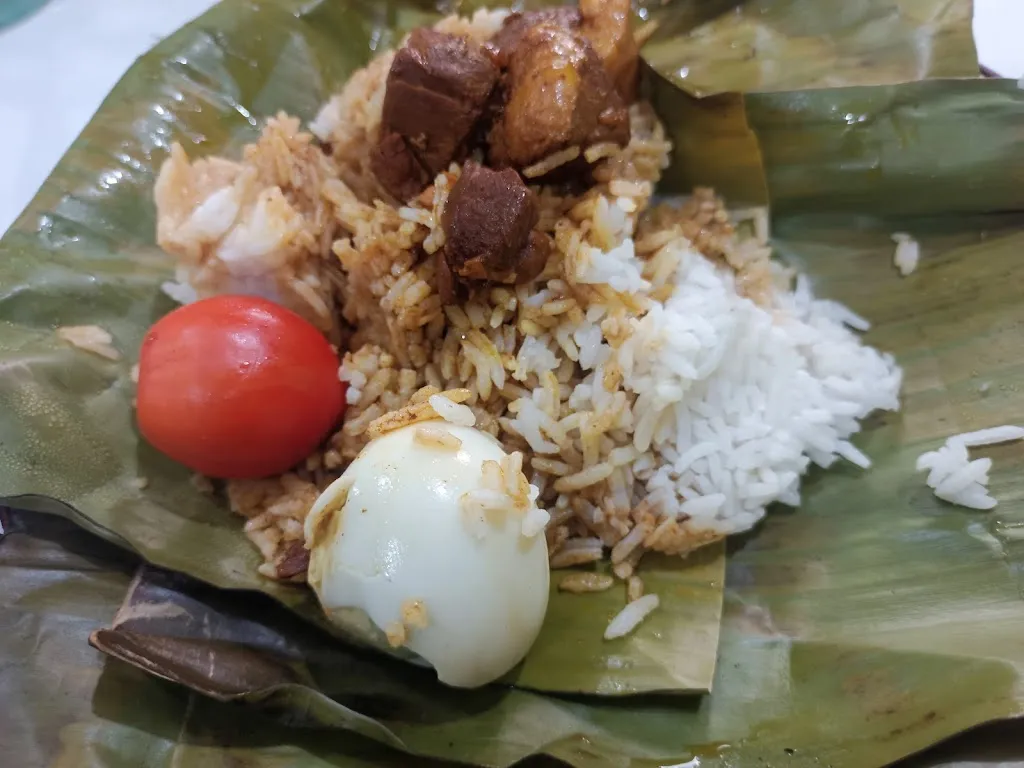 Karen's Special Binalot_Carmona_slider_image_2