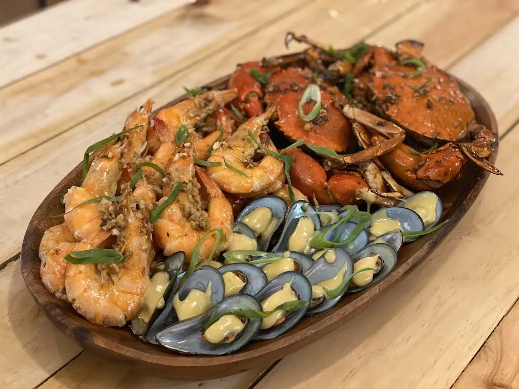 Ammy Yamm Resto Bar_Carmona_slider_image_2