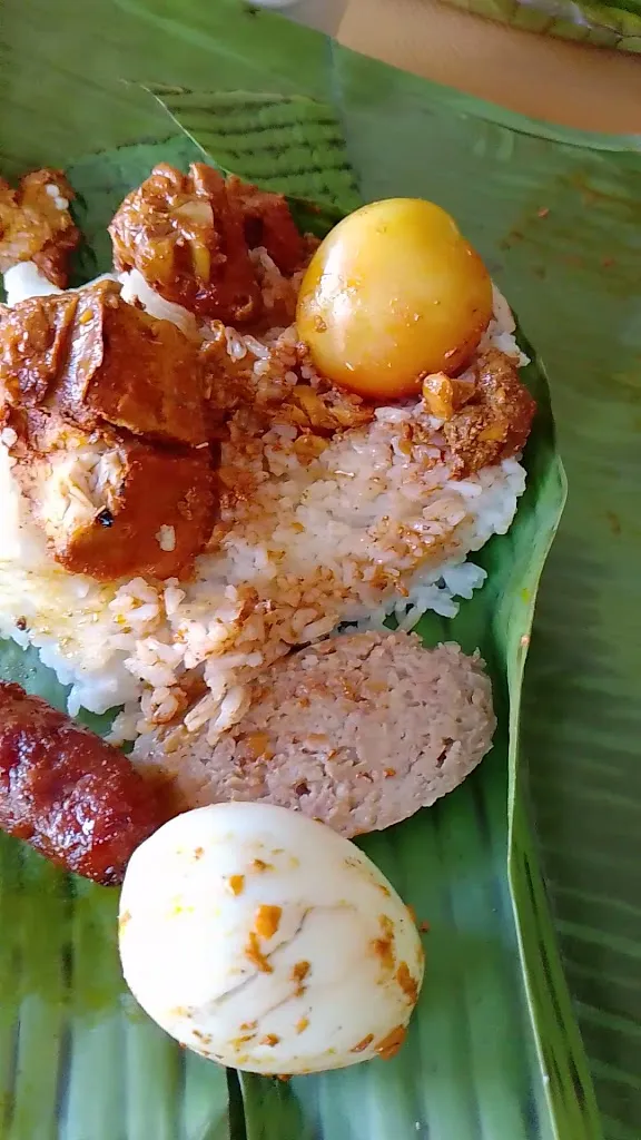 Aling Nene's Special Binalot - Main Branch_Carmona_slider_image_2