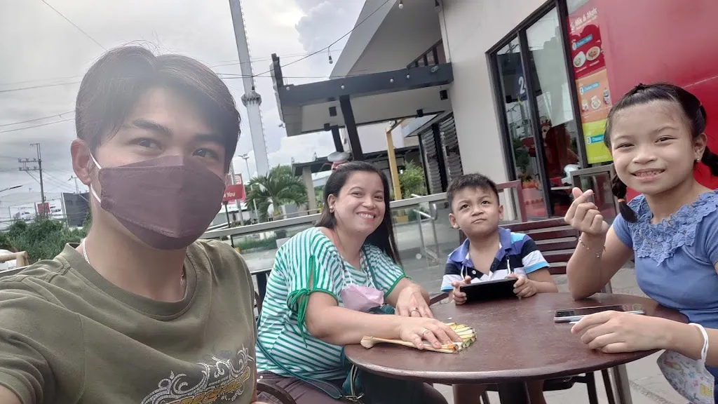 Herbert Anareta_Jollibee Waltermart Carmona_Carmona_review